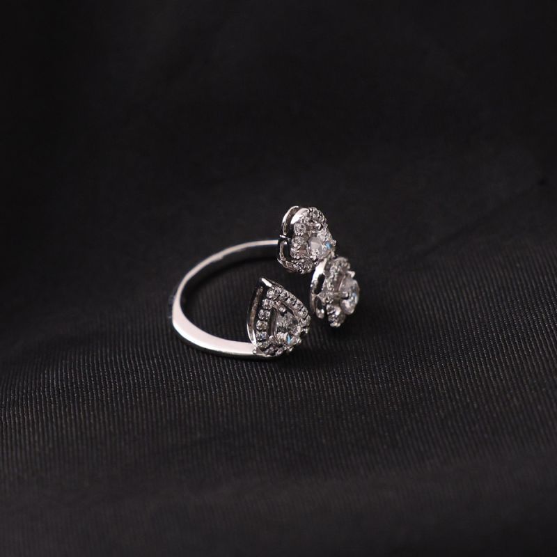 Dreamy Sparkle Silver Ring