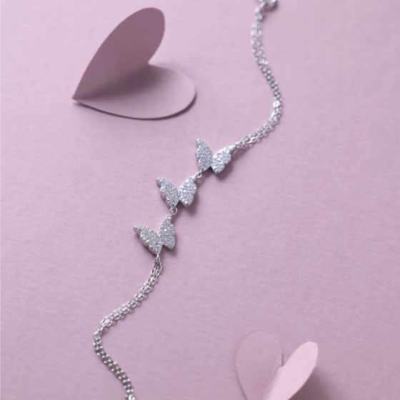 The Perfect Valentine’s Day Gift : Why Jewellery Speaks the Language of Love